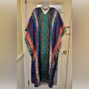 Kaftan by winter! Fits all sizes S to XXL sz size one